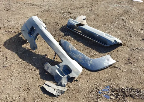 2013 Toyota Tacoma Prerunner V6 из США, поврежденный, VIN 3TMJU4GN0DM152669